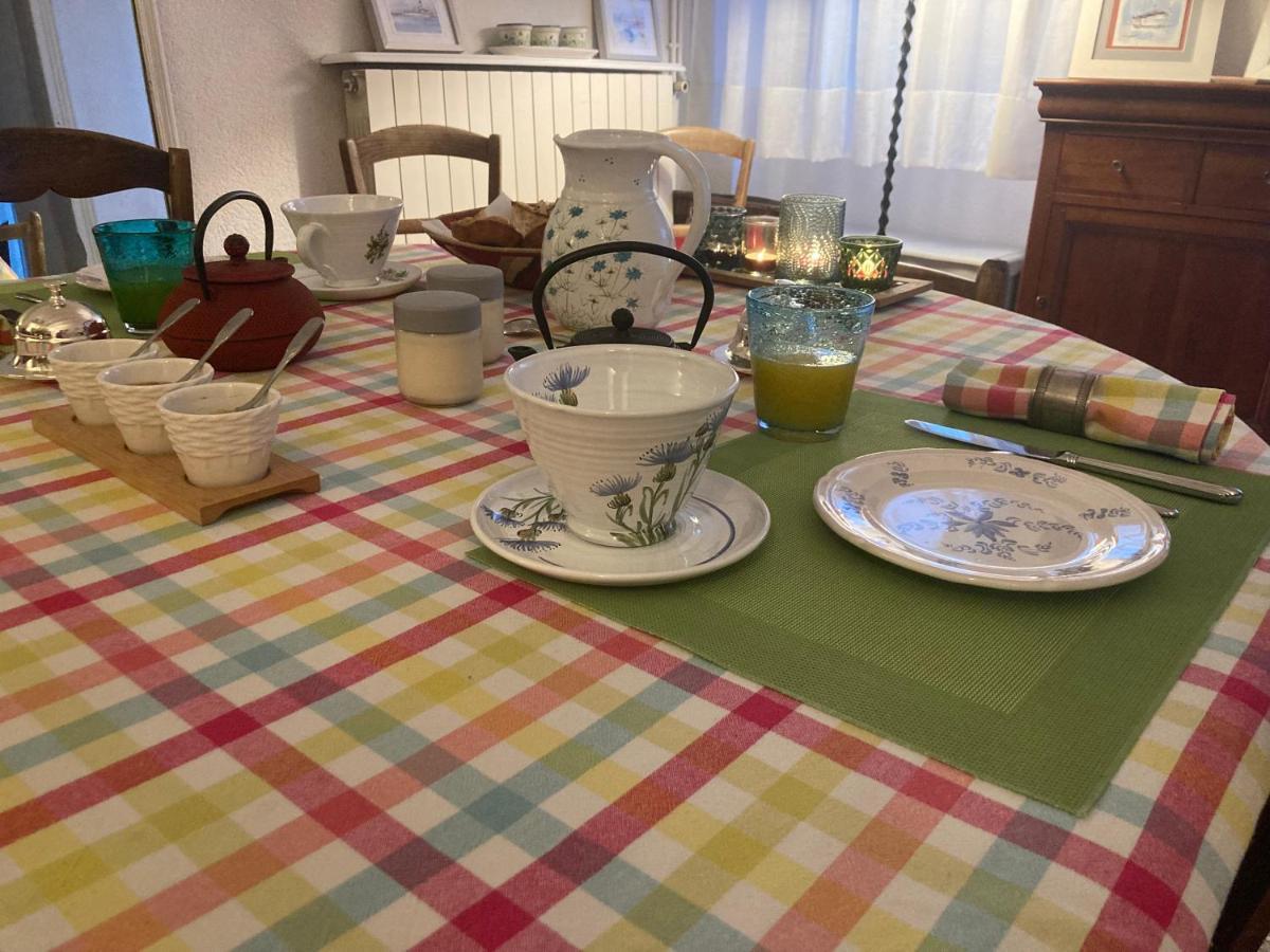 Chambre D'Hotes Les Roches Corme-Royal エクステリア 写真
