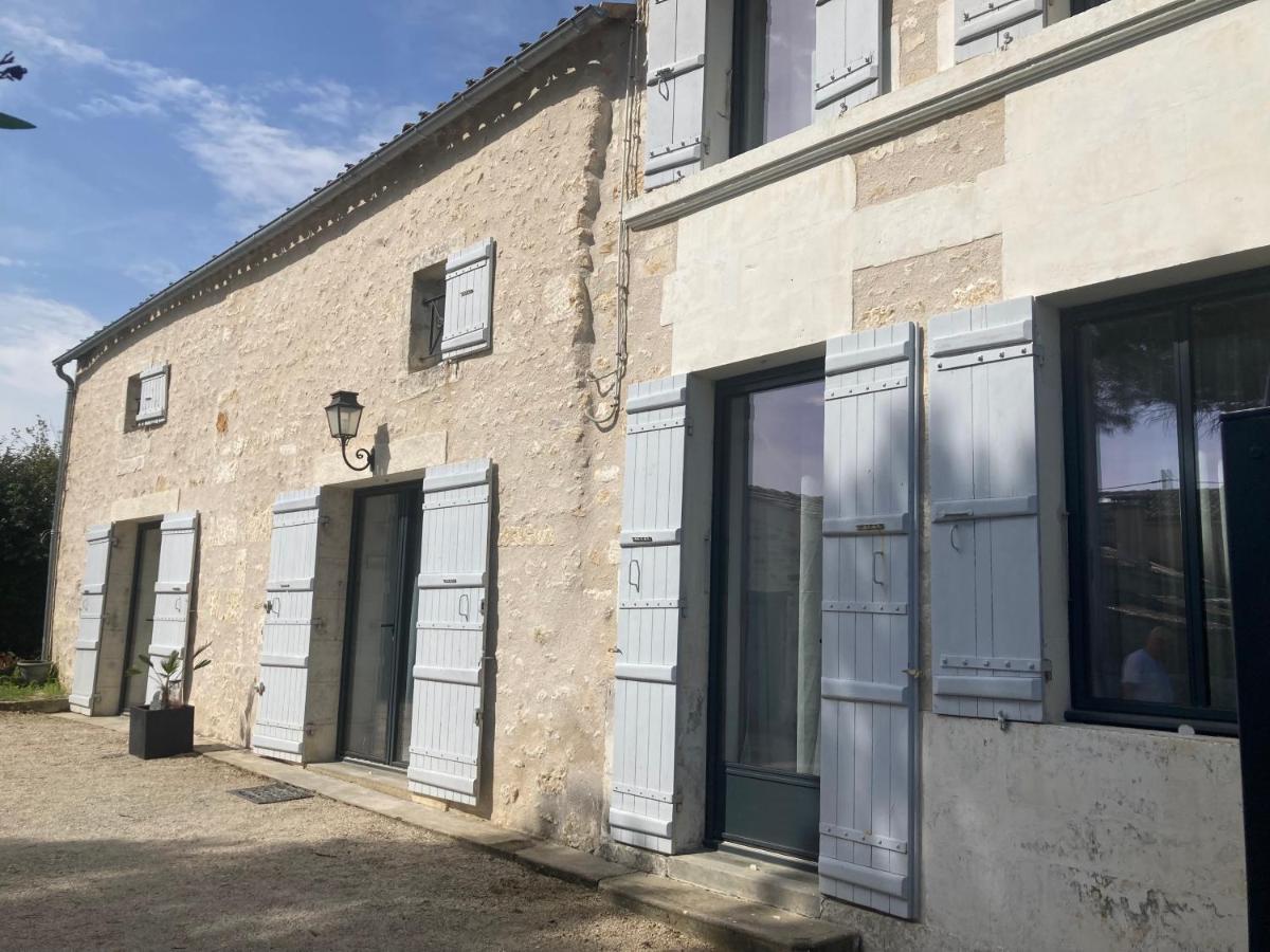 Chambre D'Hotes Les Roches Corme-Royal エクステリア 写真