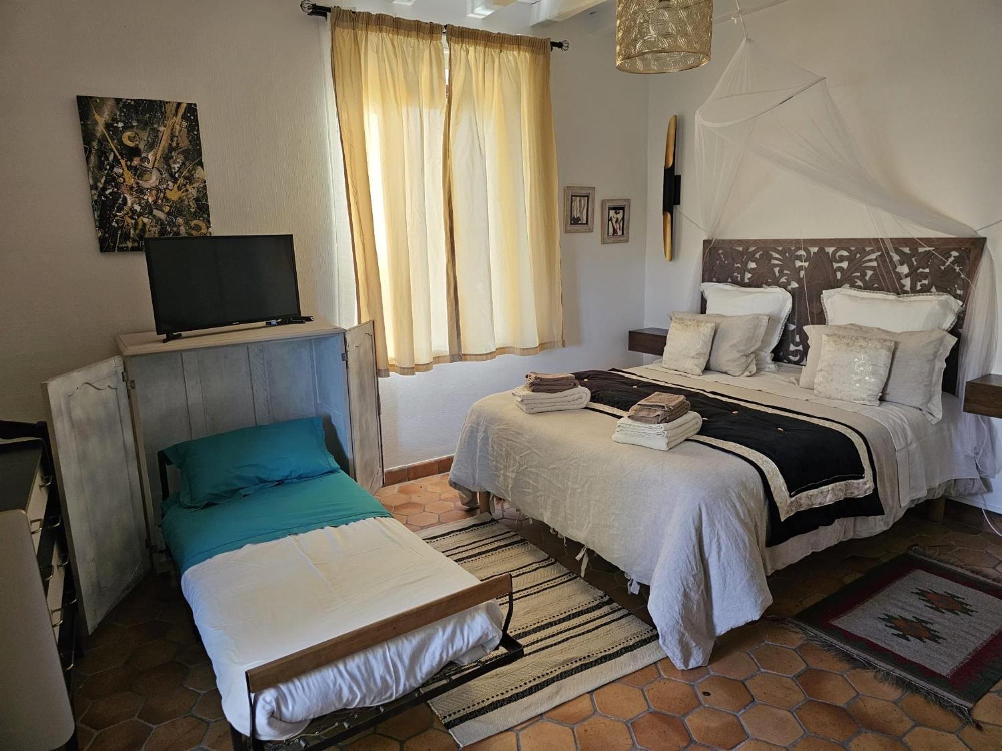 Chambre D'Hotes Les Roches Corme-Royal エクステリア 写真